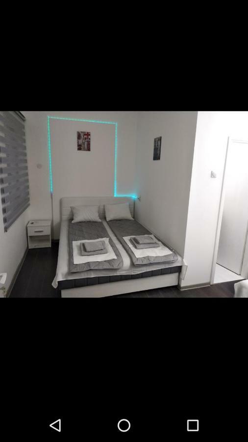 Apartmani Pinokio Ниш Экстерьер фото