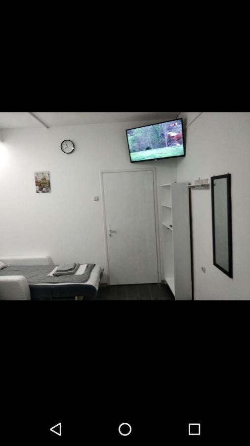 Apartmani Pinokio Ниш Экстерьер фото