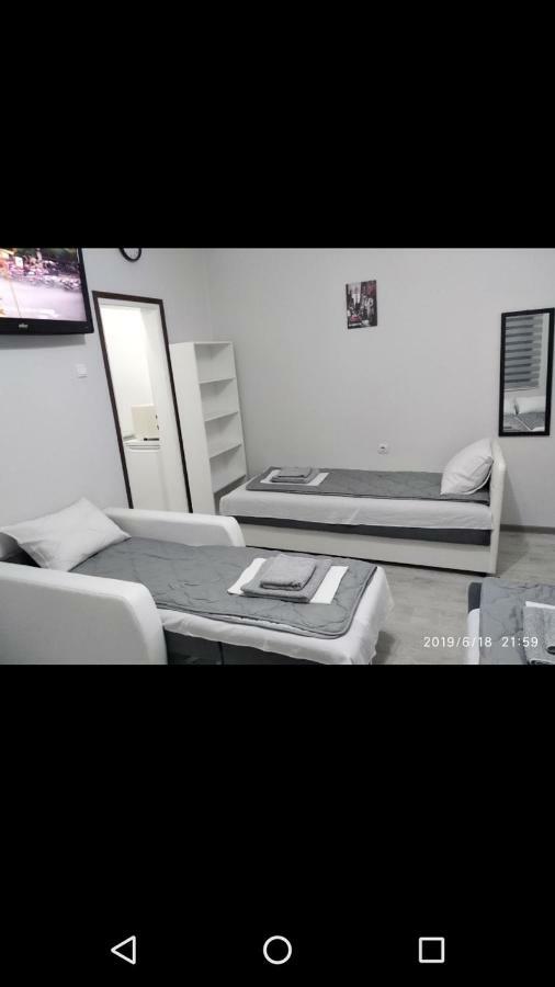 Apartmani Pinokio Ниш Экстерьер фото
