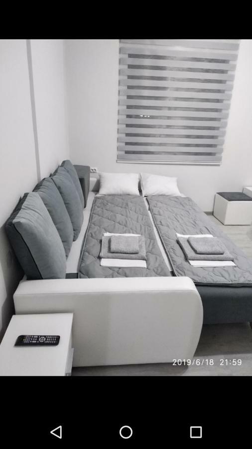 Apartmani Pinokio Ниш Экстерьер фото