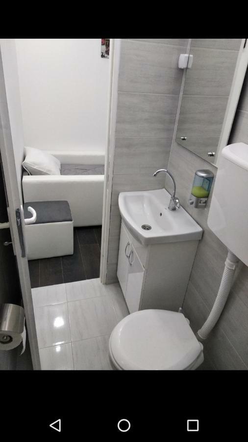 Apartmani Pinokio Ниш Экстерьер фото